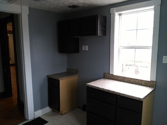 3rd image of 2521 E 3rd St