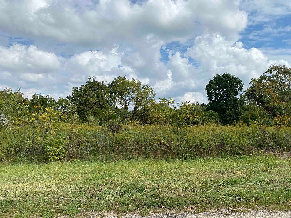 1st image of 21 Tanager Ln