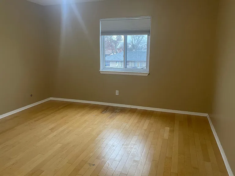 1115 Elizabeth Ct #5 — Photo 13