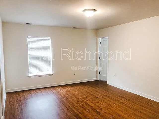 4707 Brydes Ln — Photo 9