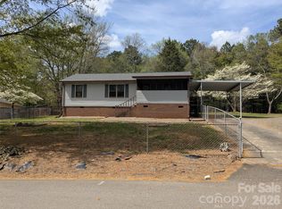 903 Sterling Dr, Kings Mountain, NC 28086