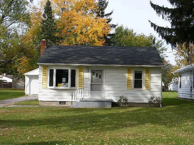 339 Madison Ave photo 1