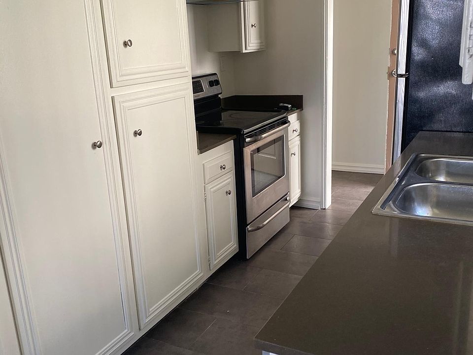 1st image of 1421 Amherst Ave #6