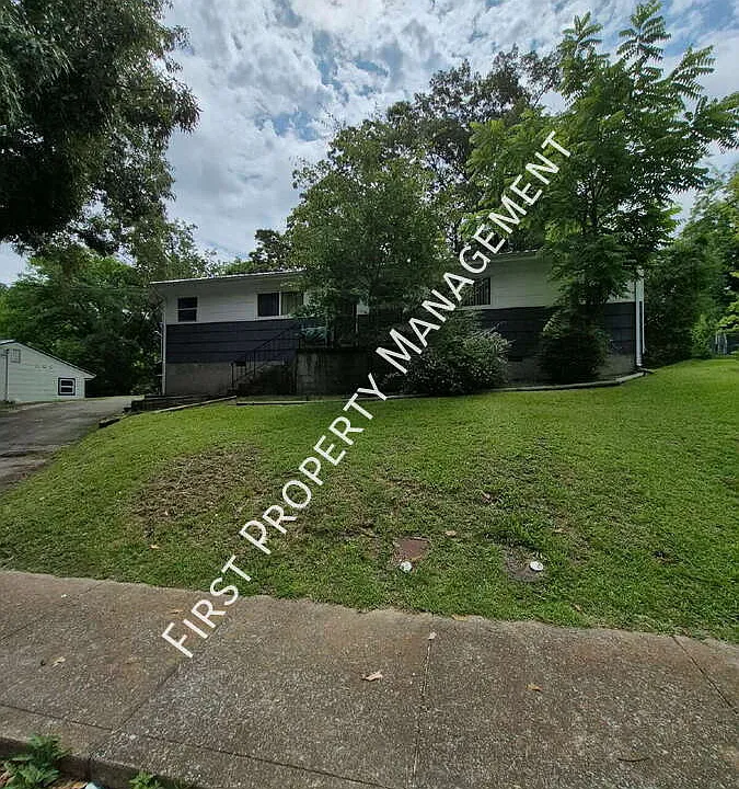424 Booth Rd