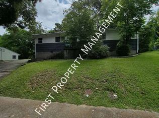424 Booth Rd, Chattanooga, TN 37411