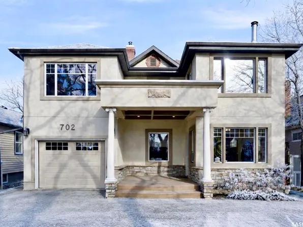 702 Queen STREET, Saskatoon, SK S7K 0M9