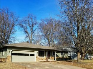 1515 W Ash St, Rogers, AR 72758