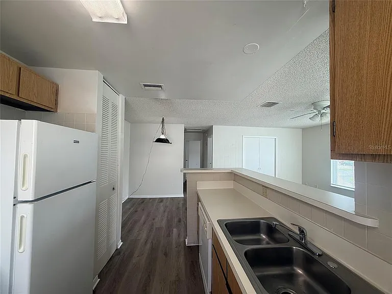 1101 Spring Meadow Dr #1101 — Photo 8