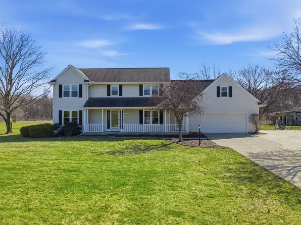 30638 Quail Pointe Dr, Granger, IN 46530