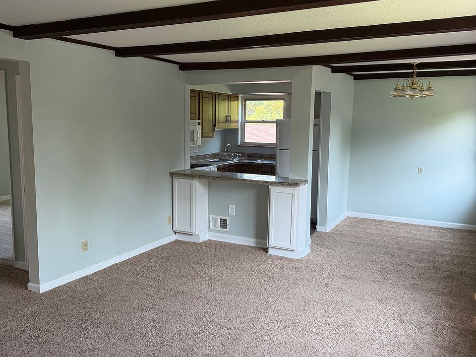 1st image of 525 Riddle Crest Ln Floor 2