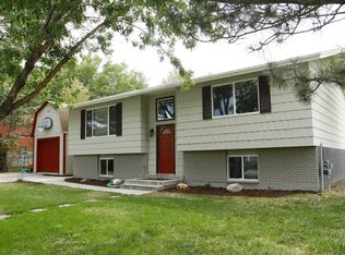 352 Belaire Cir, Grantsville, UT 84029
