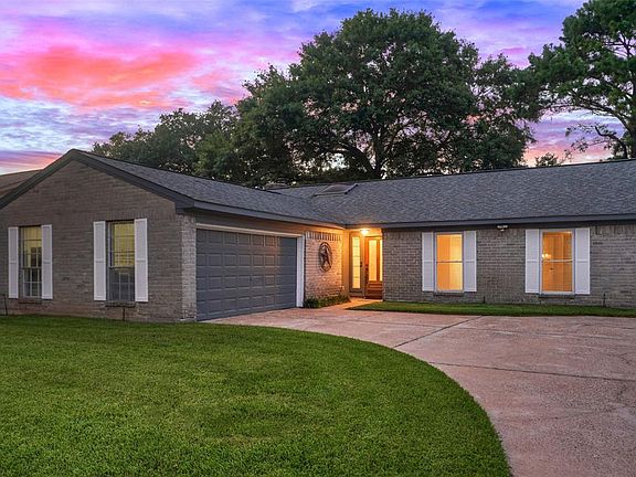 3rd image of 22218 Fincastle Dr