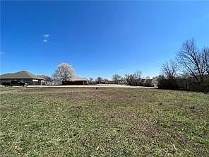 1st image of Cortney Cir #27