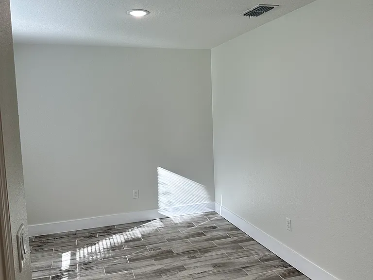 176 Pine Grove Dr — Photo 9