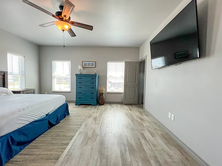 4037 Summit Dr — Photo 33