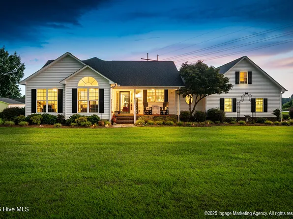 2752 Beddard Road, Grimesland, NC 27837