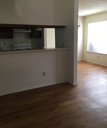 3rd image of 14443 Woods Hole Dr