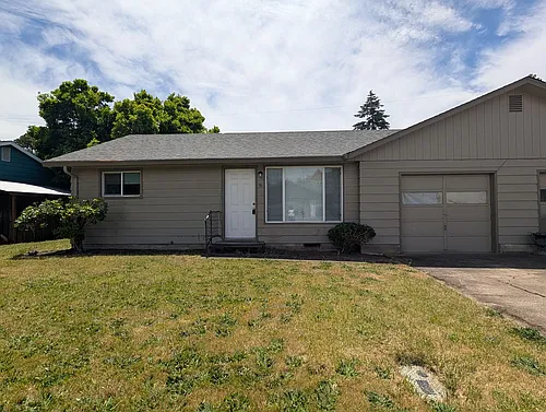 98 Stults Ave Photo 1