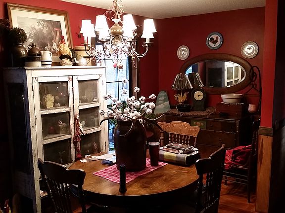 Formal Dining