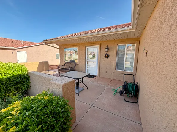 554 E Oasis Dr, Ivins, UT 84738
