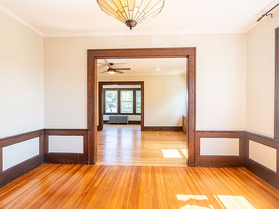 2nd image of 128 Mount Pleasant Ave Floor 2