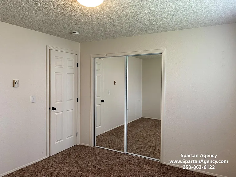 10426 29th St E — Photo 12