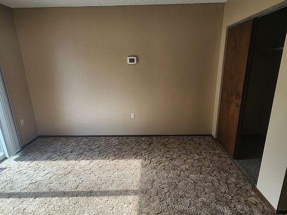 4th image of 1310 E North St #17