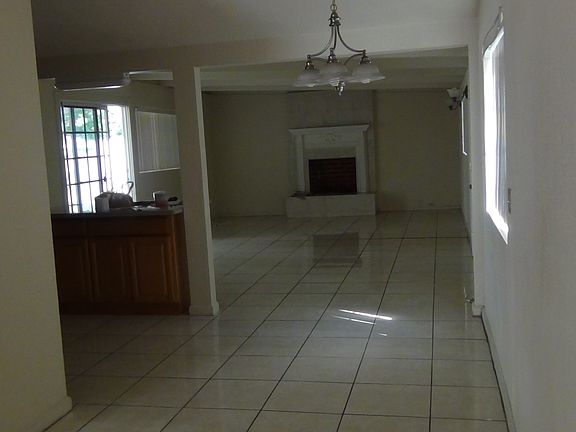 4th image of 17005 E Holton St