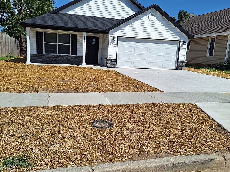 1st image of 2111 S Connor Ave