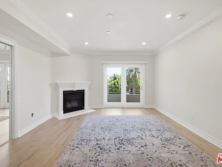 1838 Westholme Ave #203 — Photo 28
