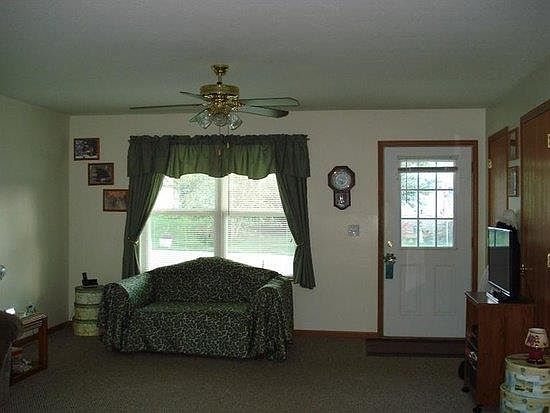 2nd image of 8 McGowan Ln
