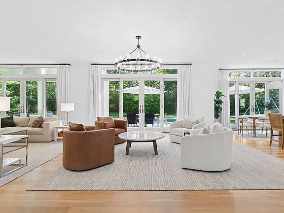 2nd image of 53 Wireless Rd