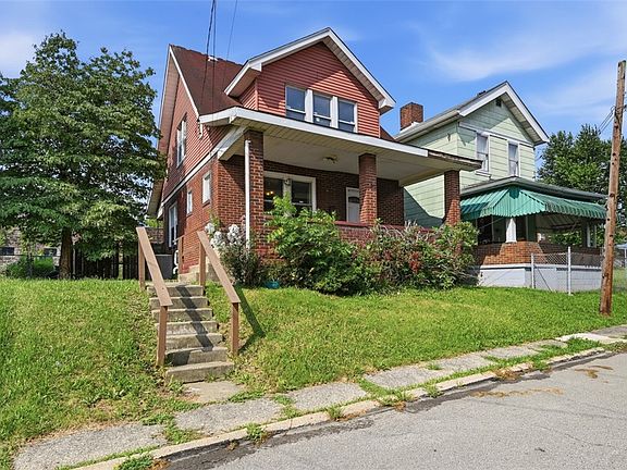 3rd image of 227 N 3rd St