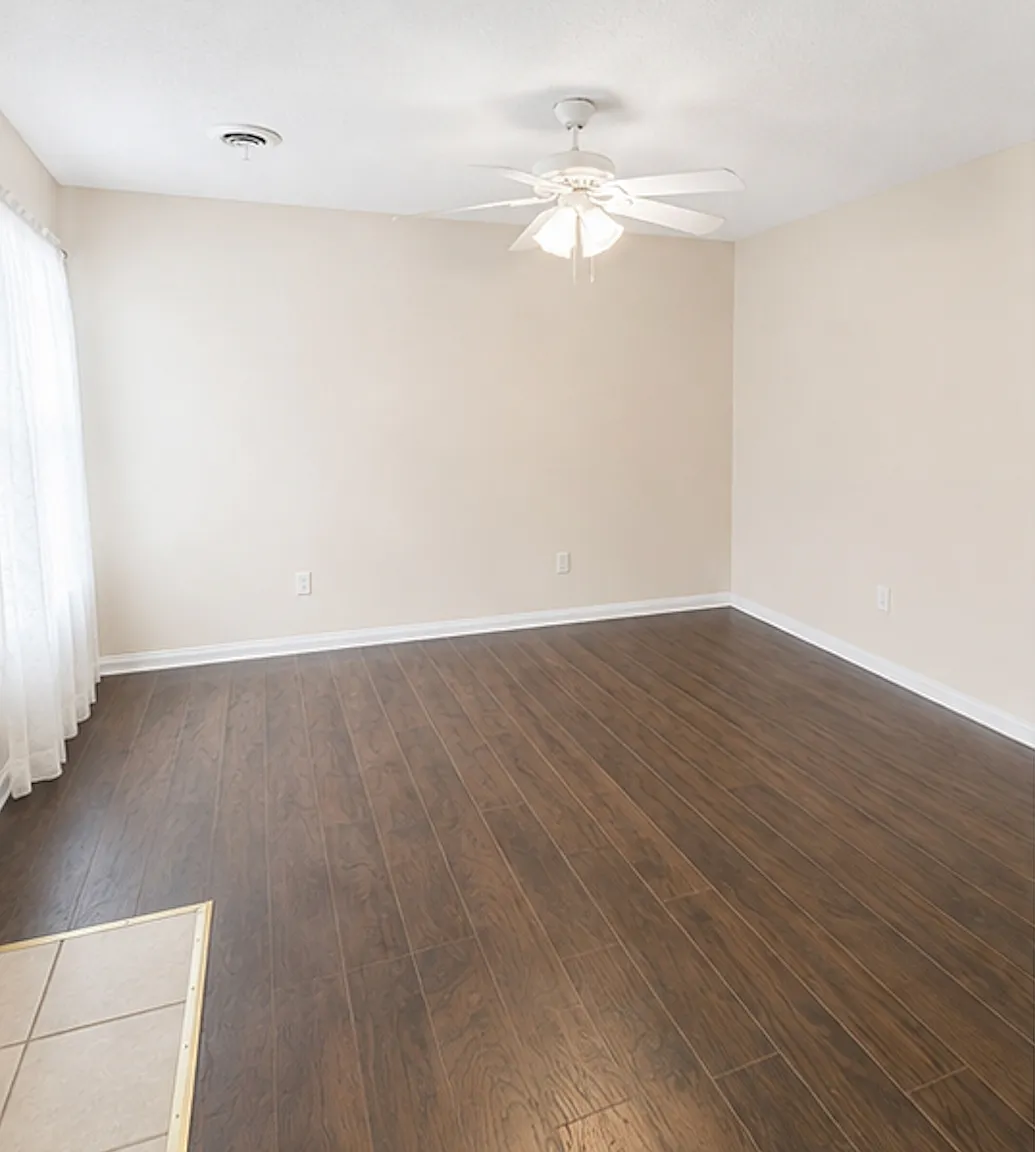 2 bed, 1000 sqft, $1,200 — Photo 3