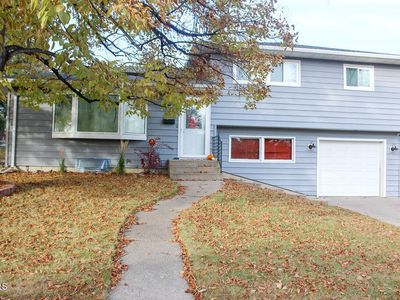 616 W Turnpike Ave, Bismarck, ND, 58501