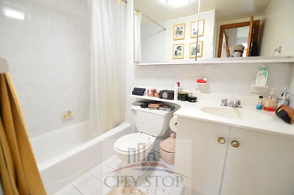 Rented by City Stop Realty | media 11