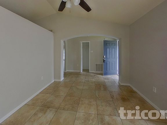 2nd image of 400 Cocoa Ct