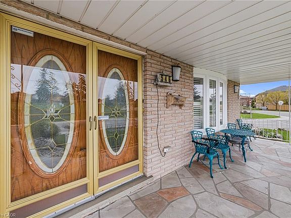 4th image of 546 Dicenzo Dr