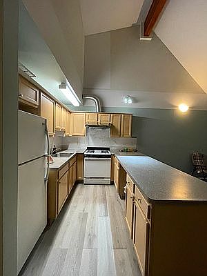 3rd image of 16 Noll St #2