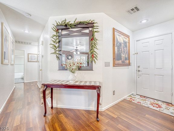 5th image of 779 Beach Park St