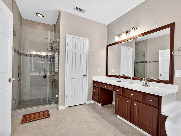 18502 Berry Leaf Ct — Photo 15