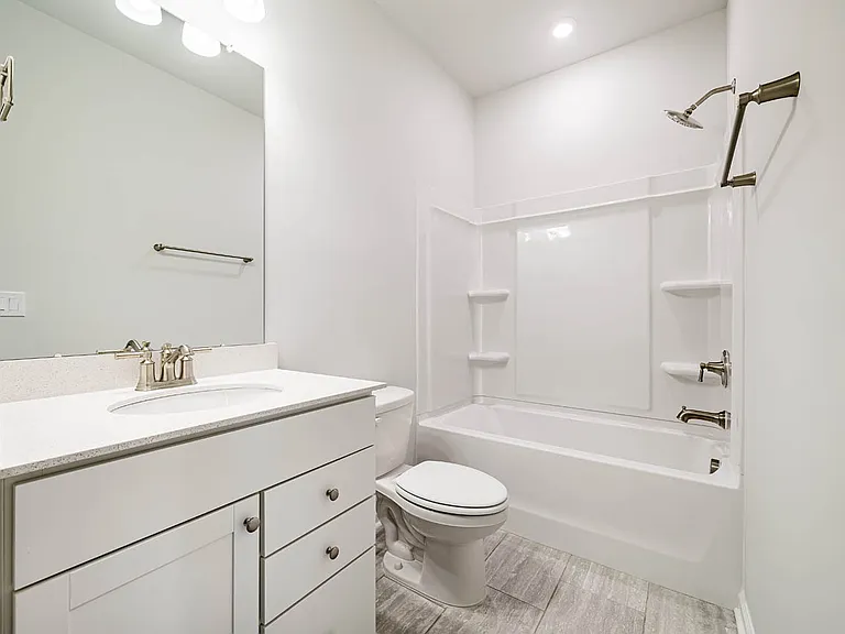 1400 Hollyview Ave — Photo 21