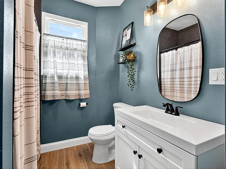 244 Sumner Blvd — Photo 16