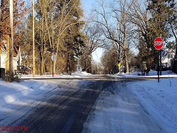 4th image of 2487 19th Ave E