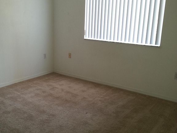3rd image of 1570 S 42nd Cir APT 204