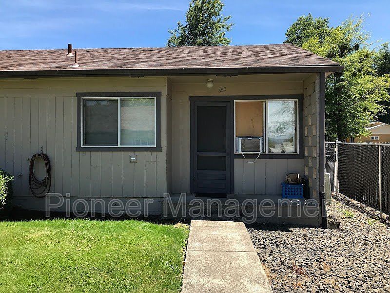 1st image of 763 NE Alameda Ave