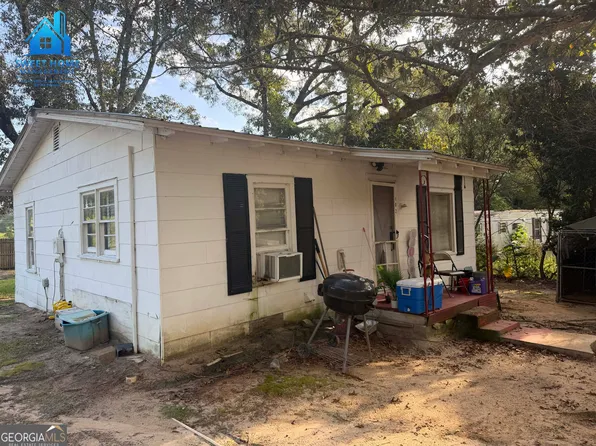 102 Perch Dr, Cordele, GA 31015