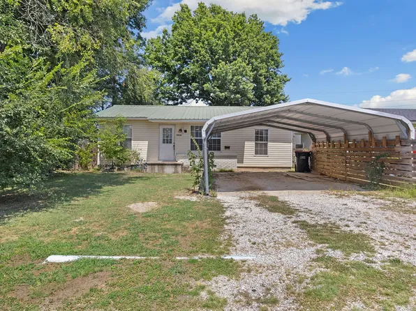 1318 Hembree Ave, Springdale, AR 72764