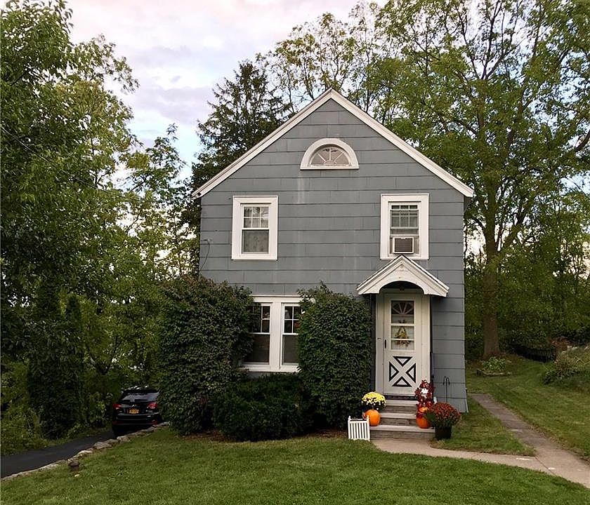 1st image of 210 Columbus Ave