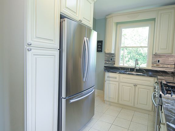 French door refrigerator 